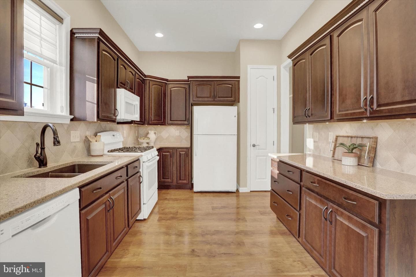 226 Carmella Drive photo 12