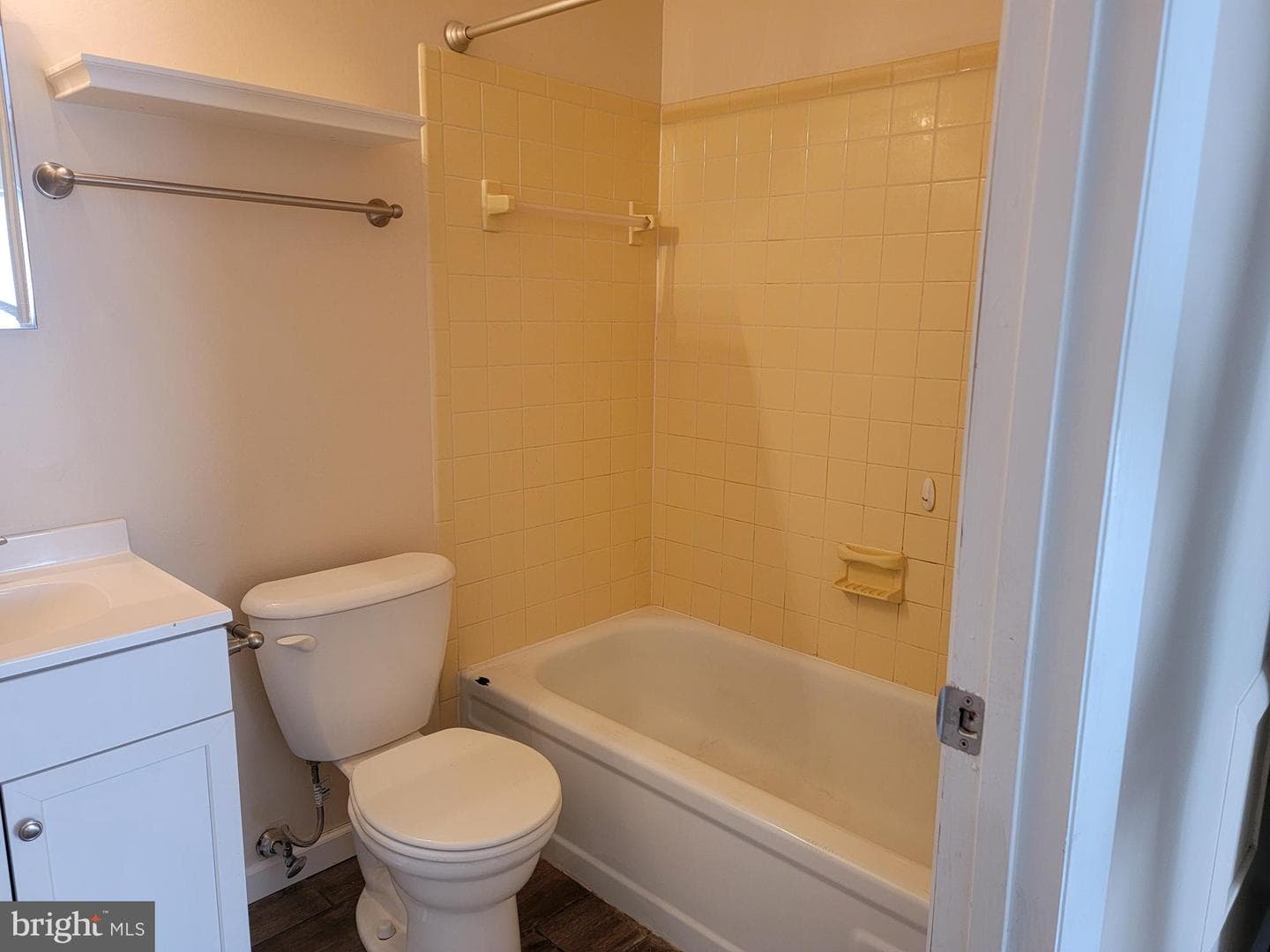810 Charlotte Way #303 photo 10