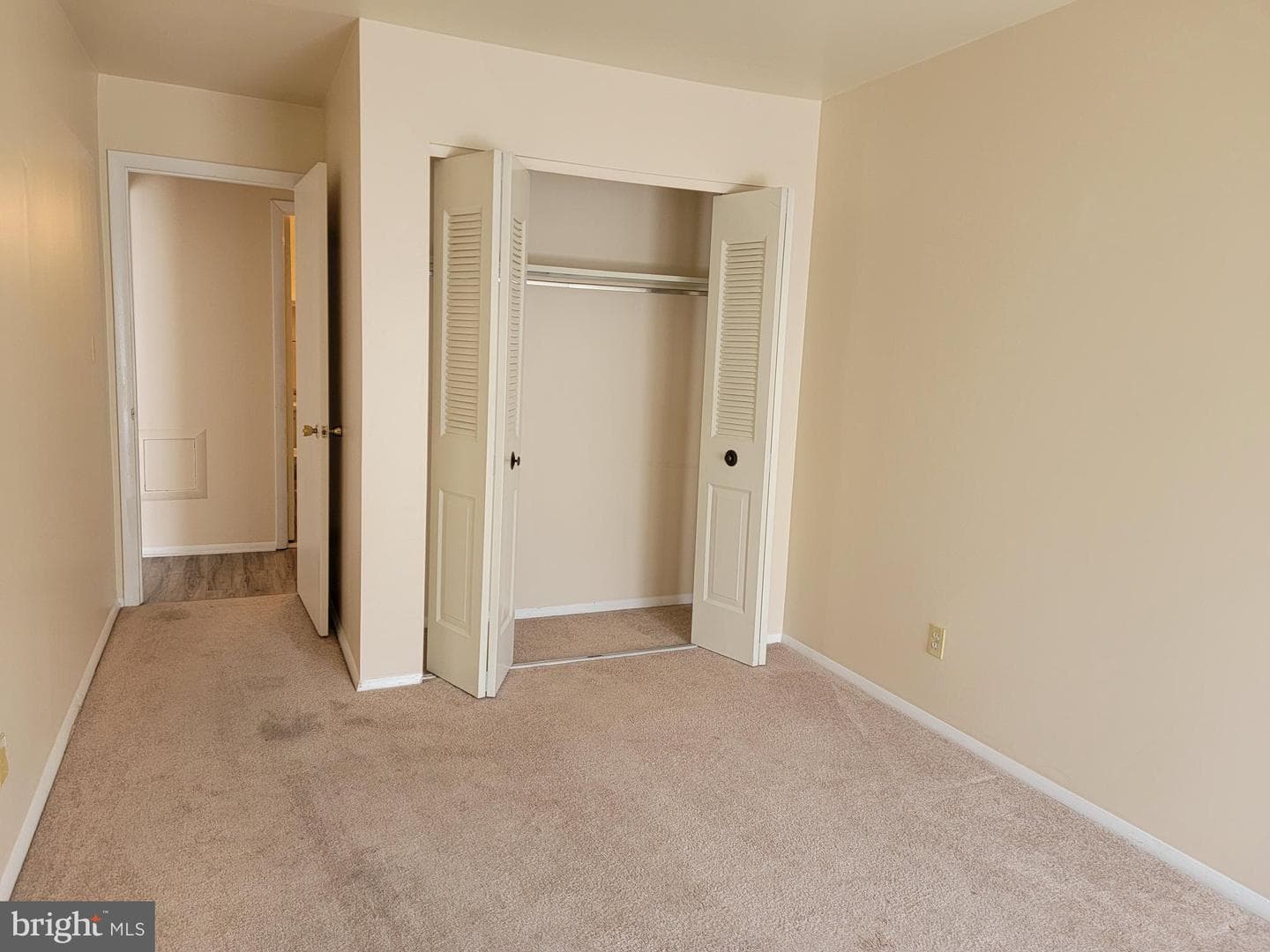 810 Charlotte Way #303 photo 14