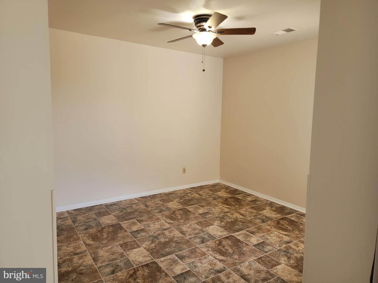810 Charlotte Way #303 photo 3