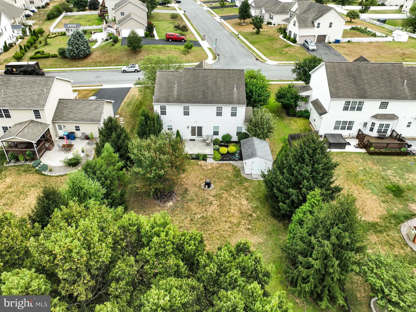 215 West View photo 11