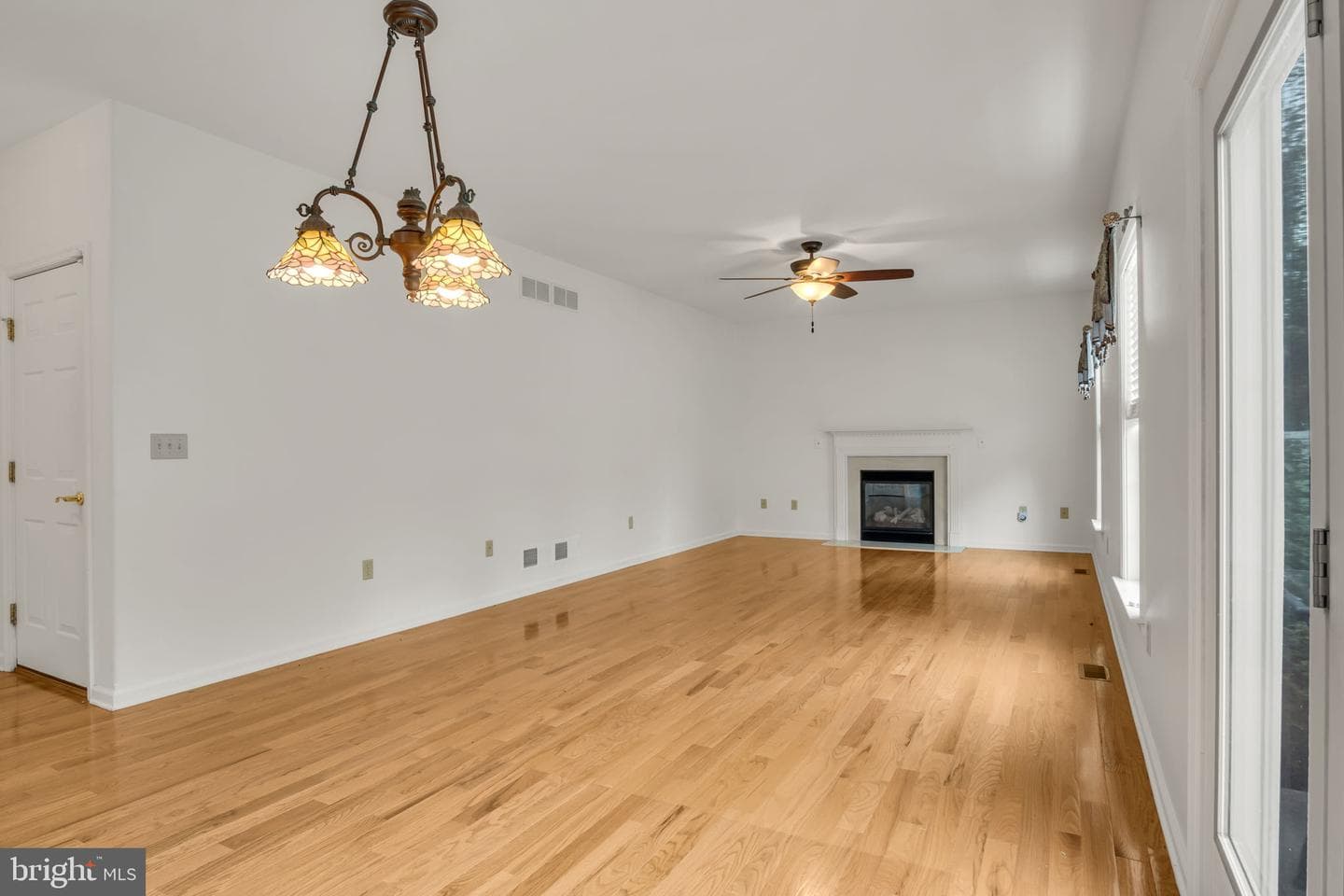 215 West View photo 20