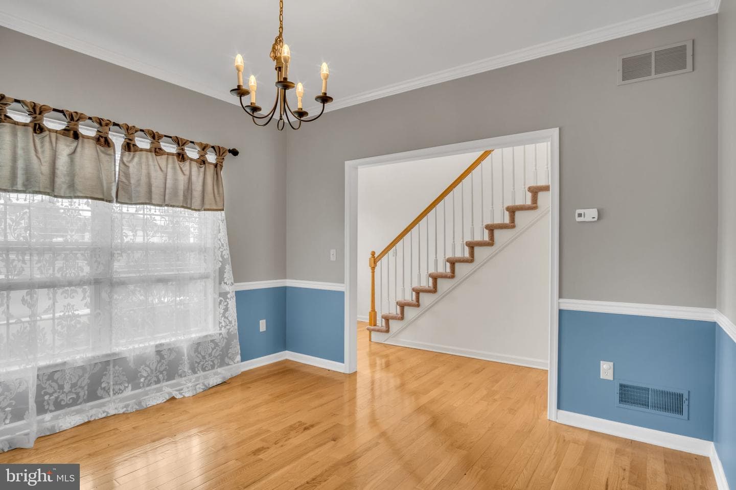 215 West View photo 21