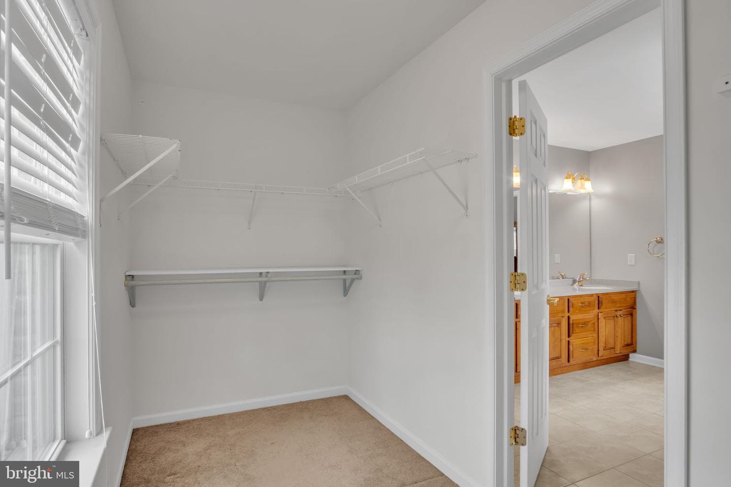 215 West View photo 30