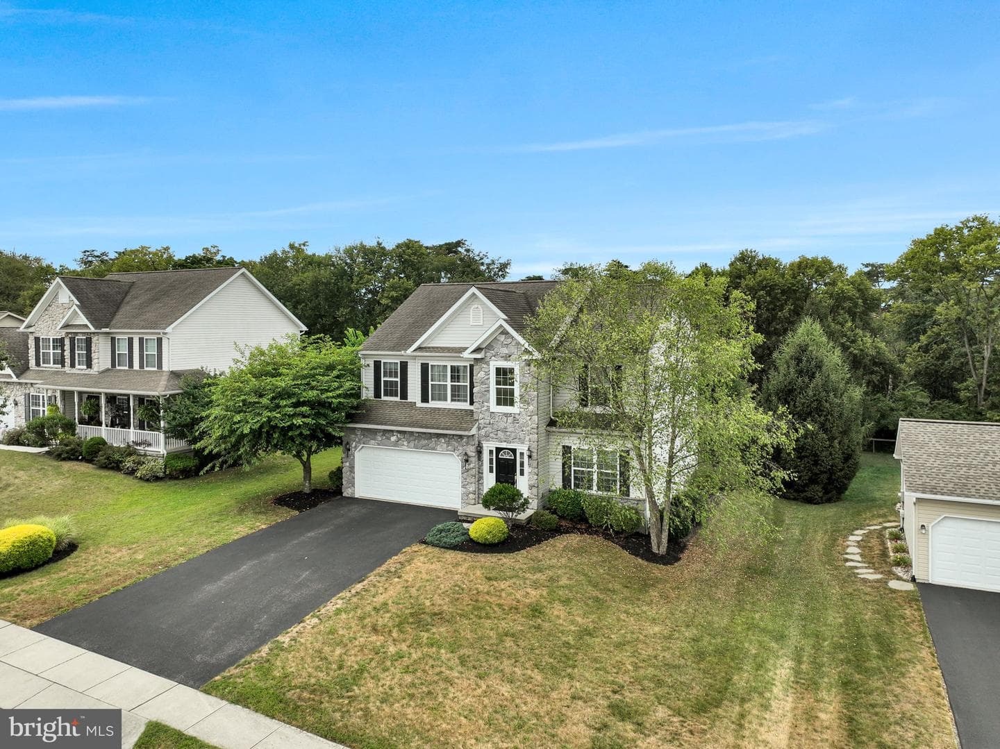 215 West View photo 61
