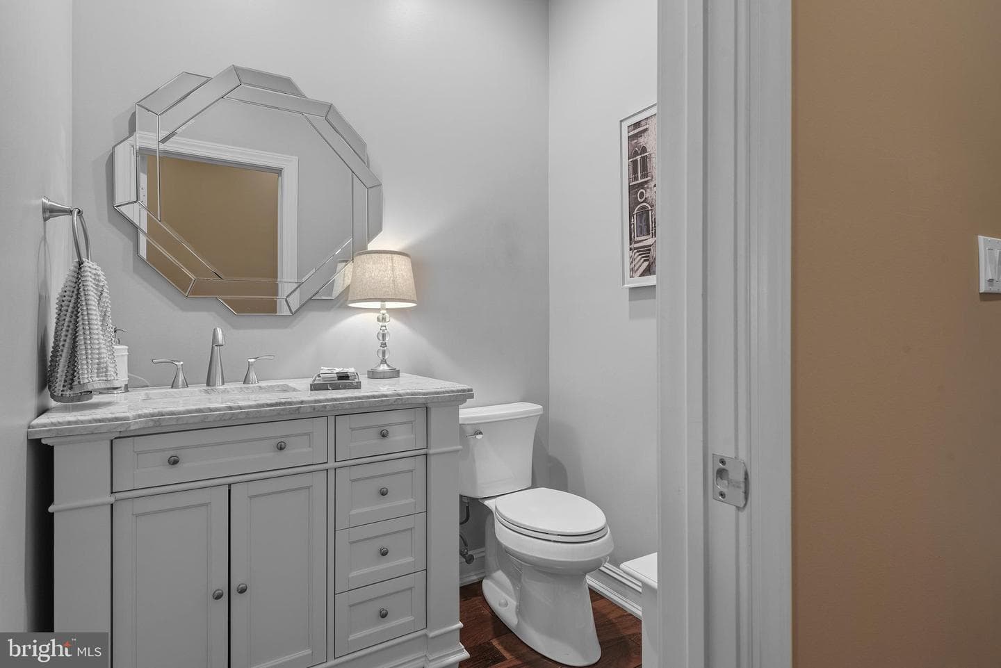 555 Bridgeview Drive photo 38