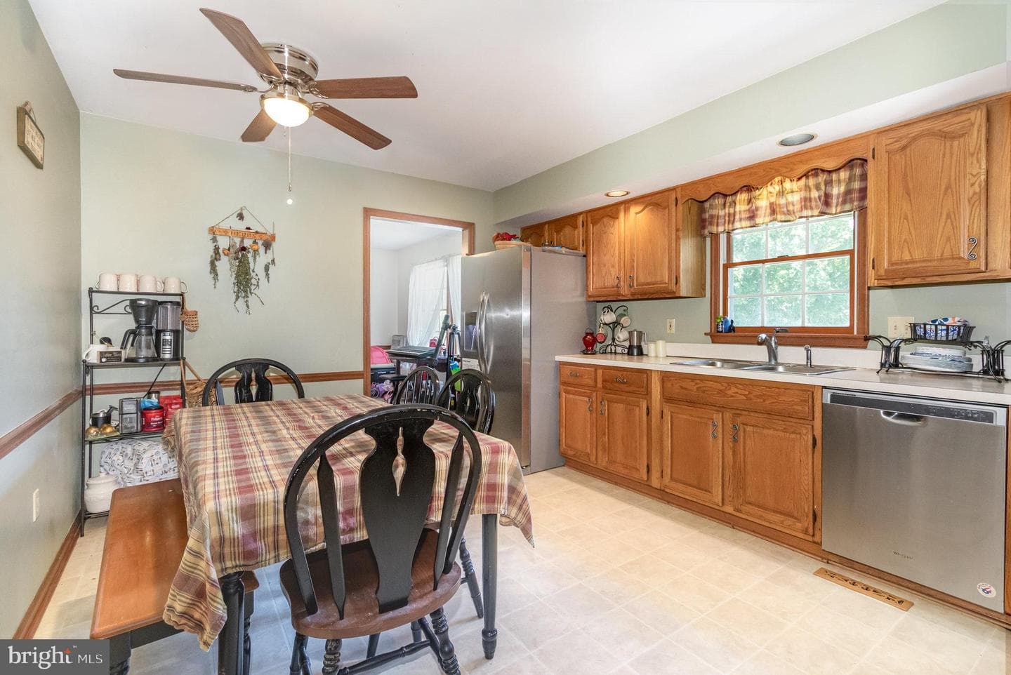 3507 Raintree Lane photo 10