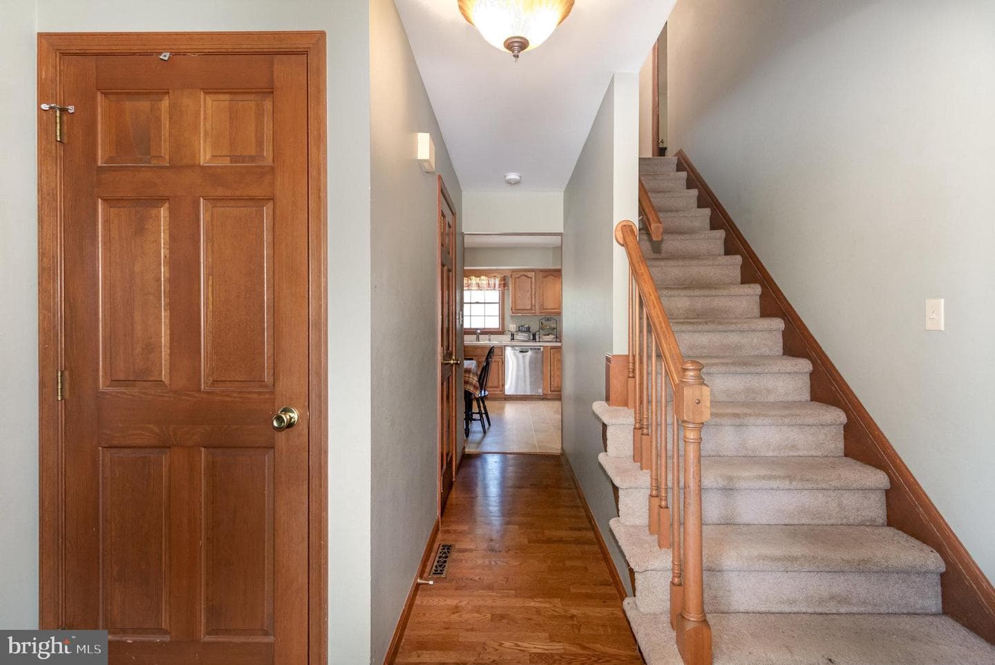 3507 Raintree Lane photo 2