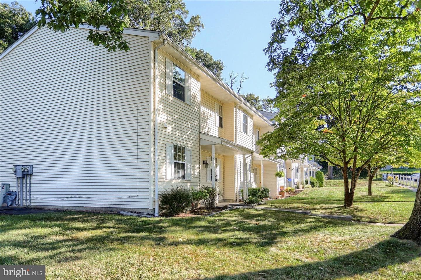 513 Porsha Terrace photo 2