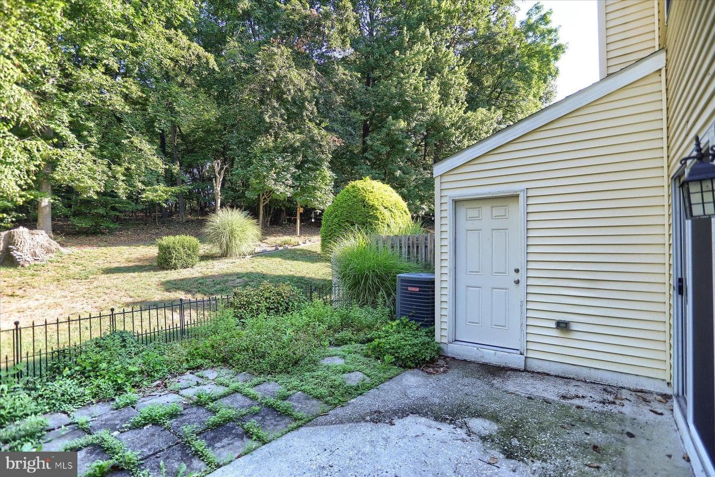 513 Porsha Terrace photo 28