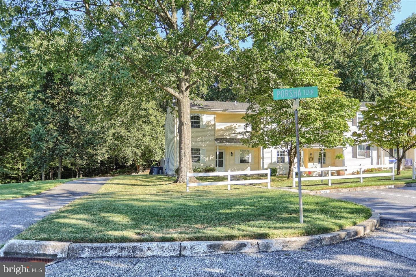 513 Porsha Terrace photo 4