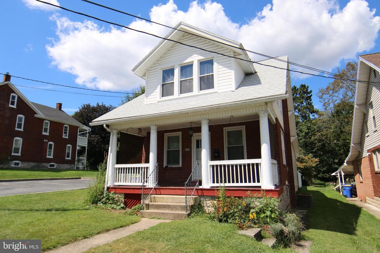 137 15th Street photo 1