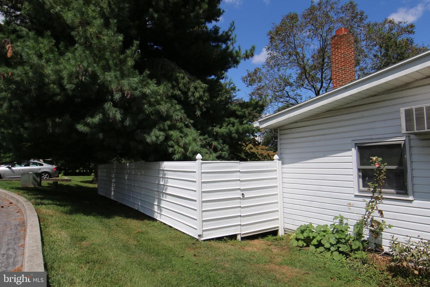 137 15th Street photo 38