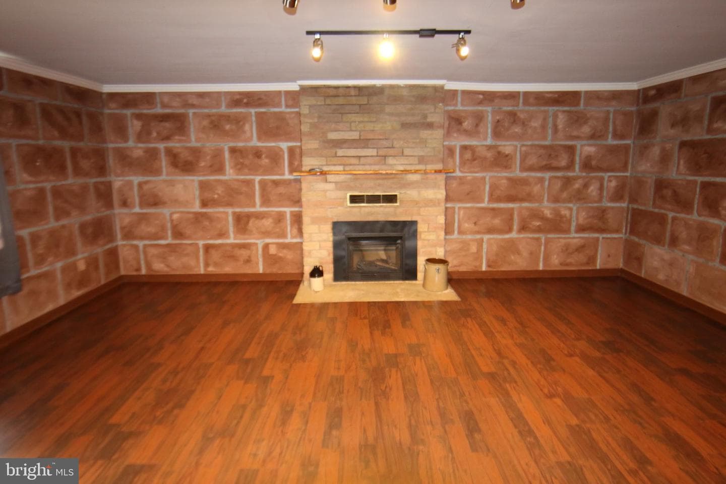 137 15th Street photo 5