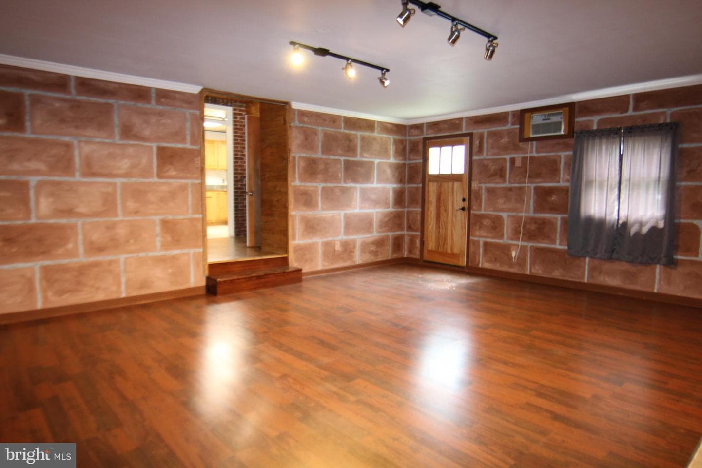 137 15th Street photo 7