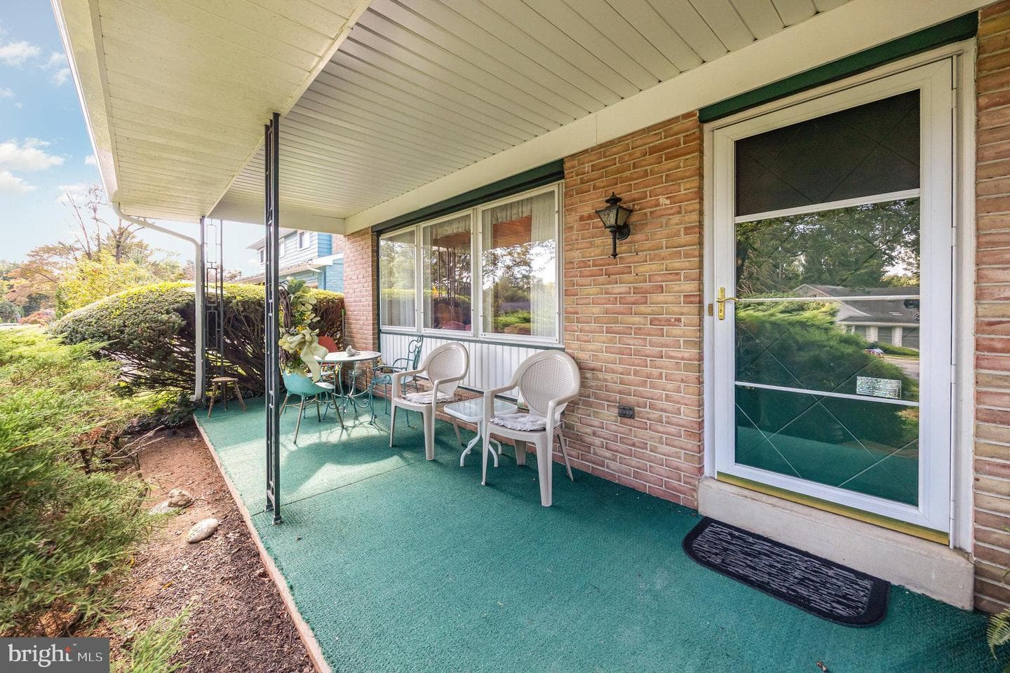 1711 Cedar Cliff Drive photo 4