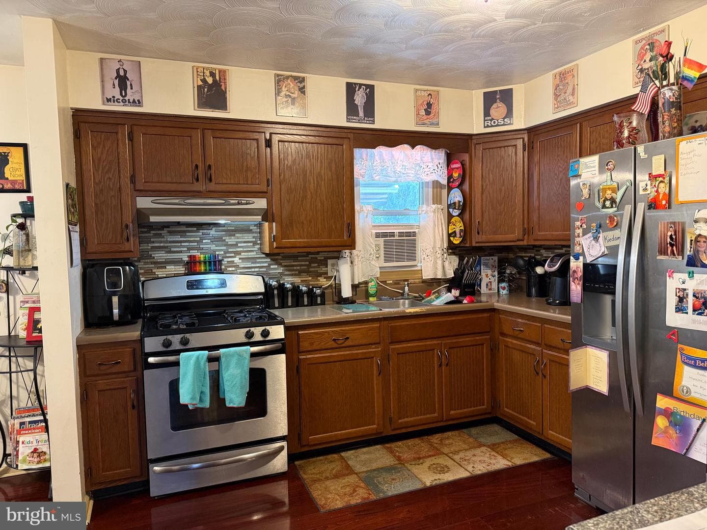 711 W Pine Street photo 18