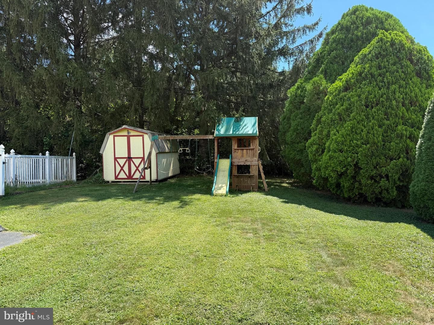 711 W Pine Street photo 57