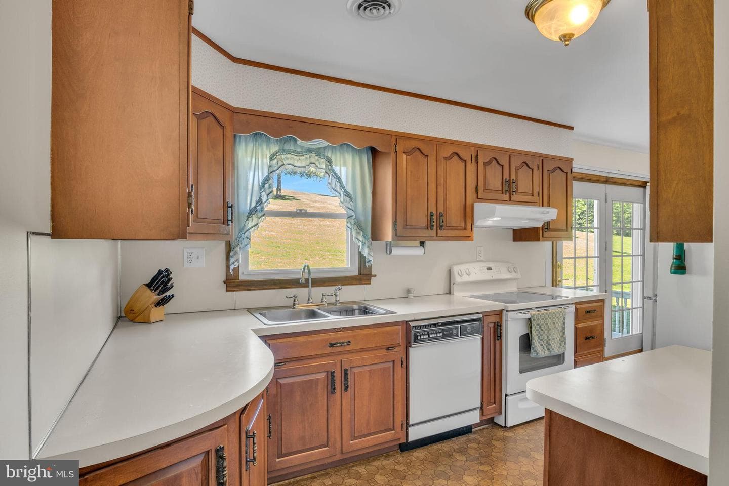 1325 Goodyear Road photo 13