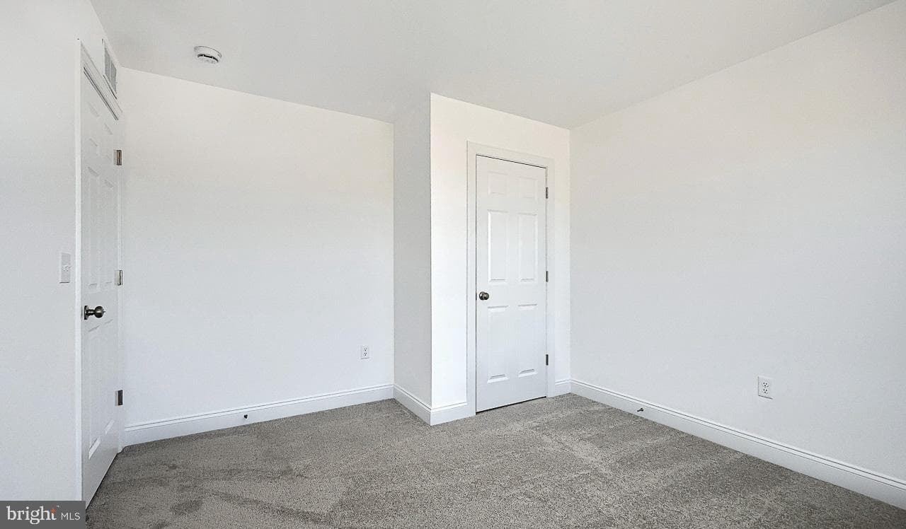 610 Estate Drive photo 23