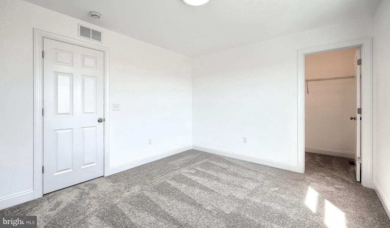 610 Estate Drive photo 33