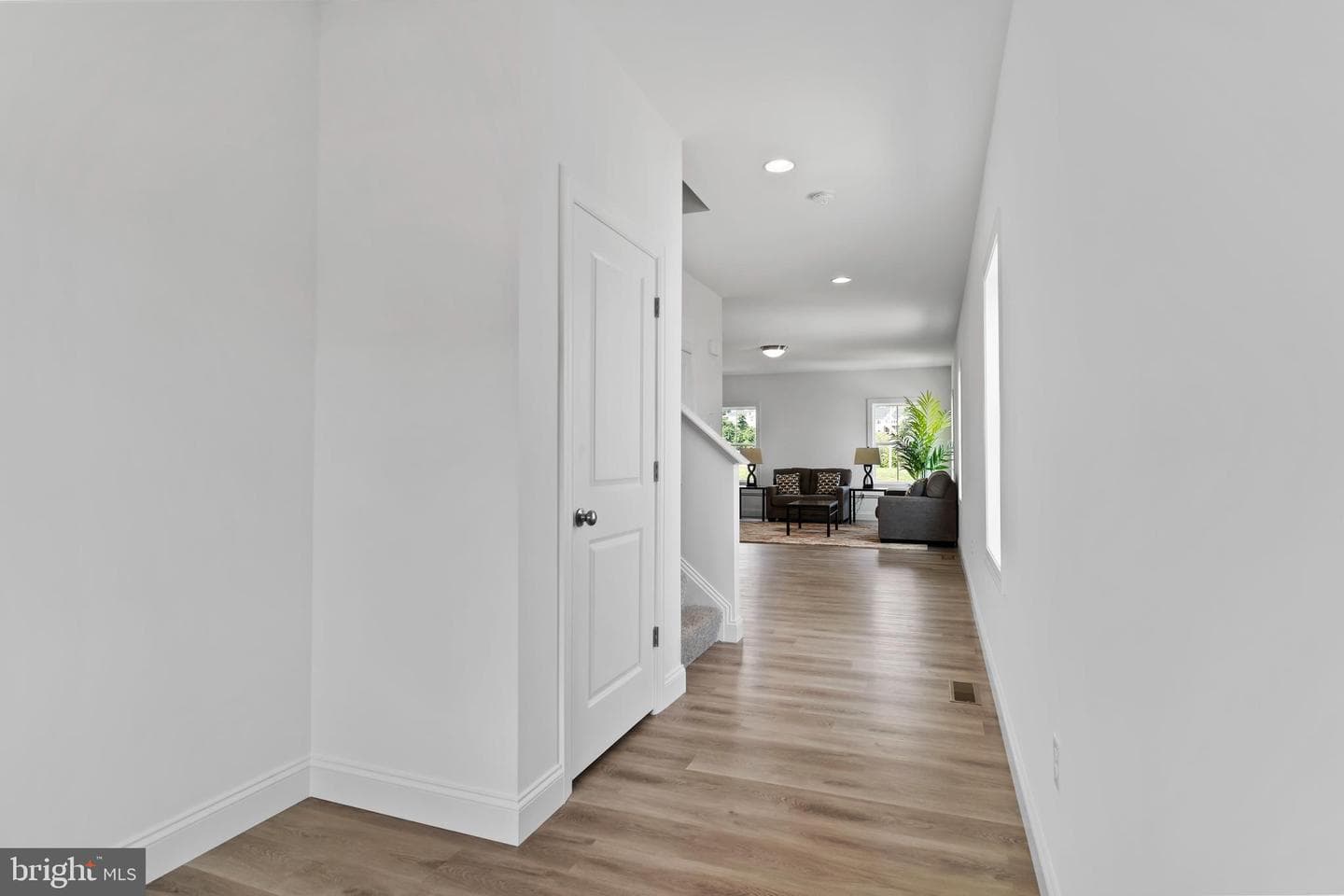 653 Brittany Drive photo 3