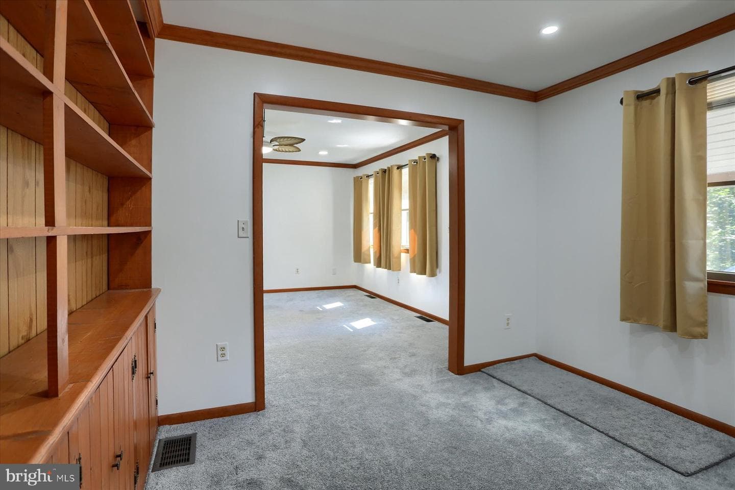 7380 Wertzville Road photo 10