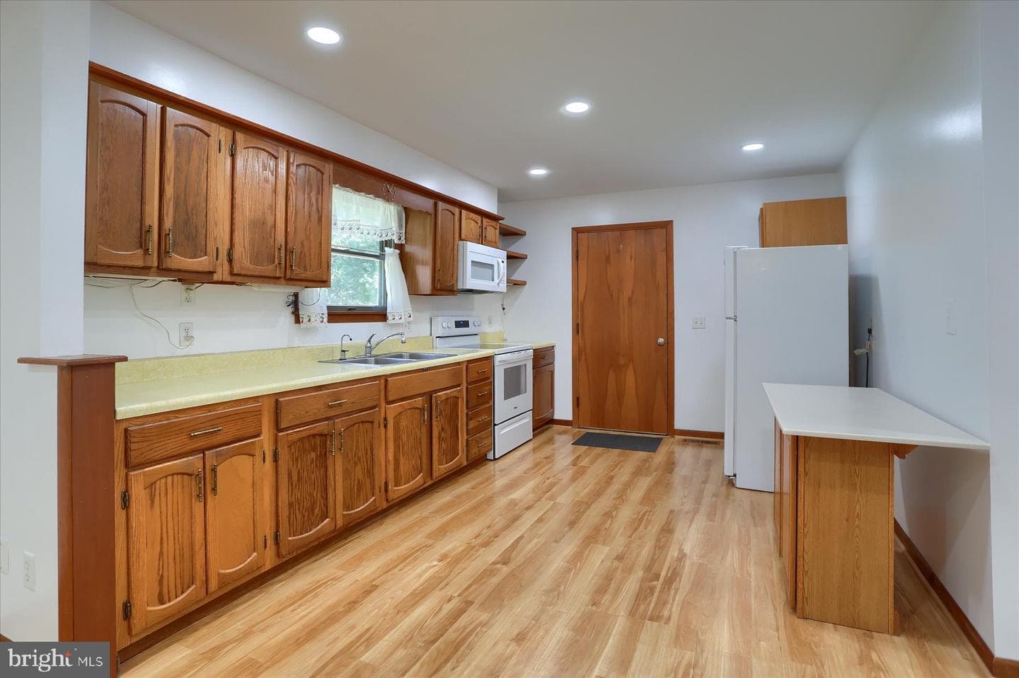 7380 Wertzville Road photo 14