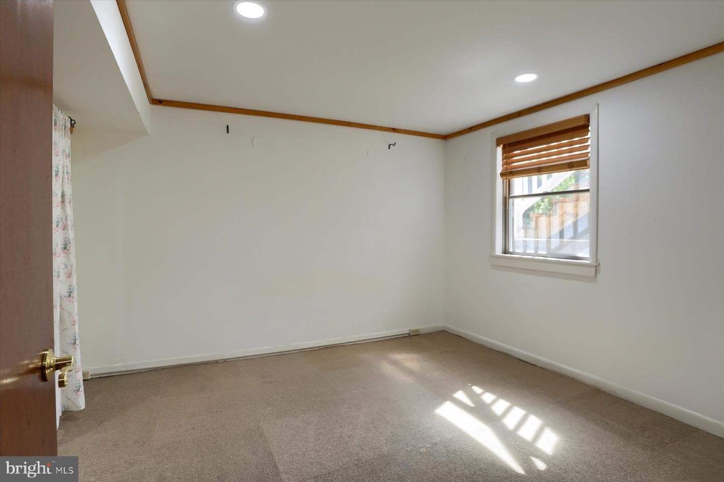 7380 Wertzville Road photo 30