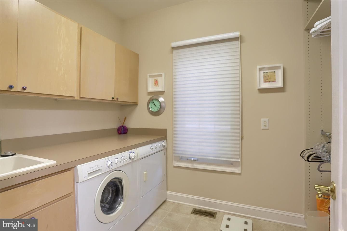 21 Westwind Drive photo 26