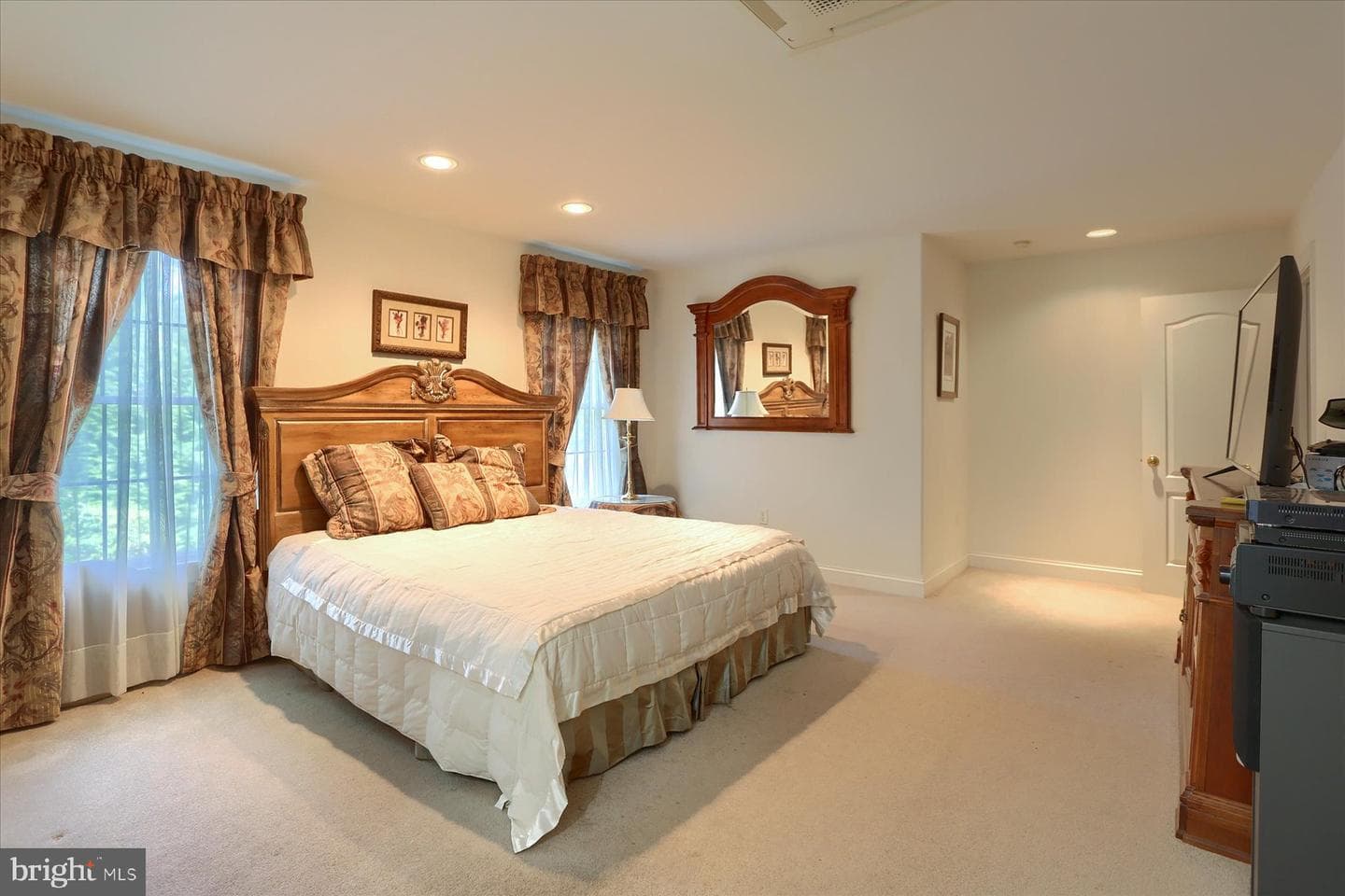 21 Westwind Drive photo 29