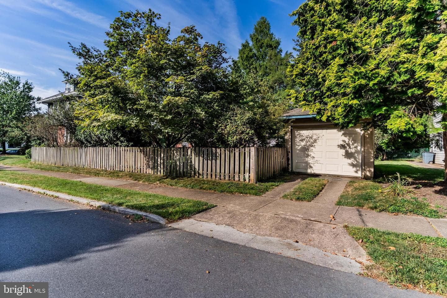 2702 Logan Street photo 11