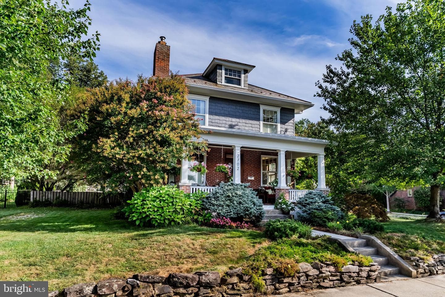 2702 Logan Street photo 2