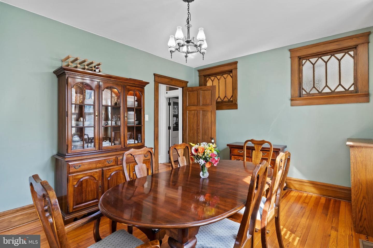 2702 Logan Street photo 25