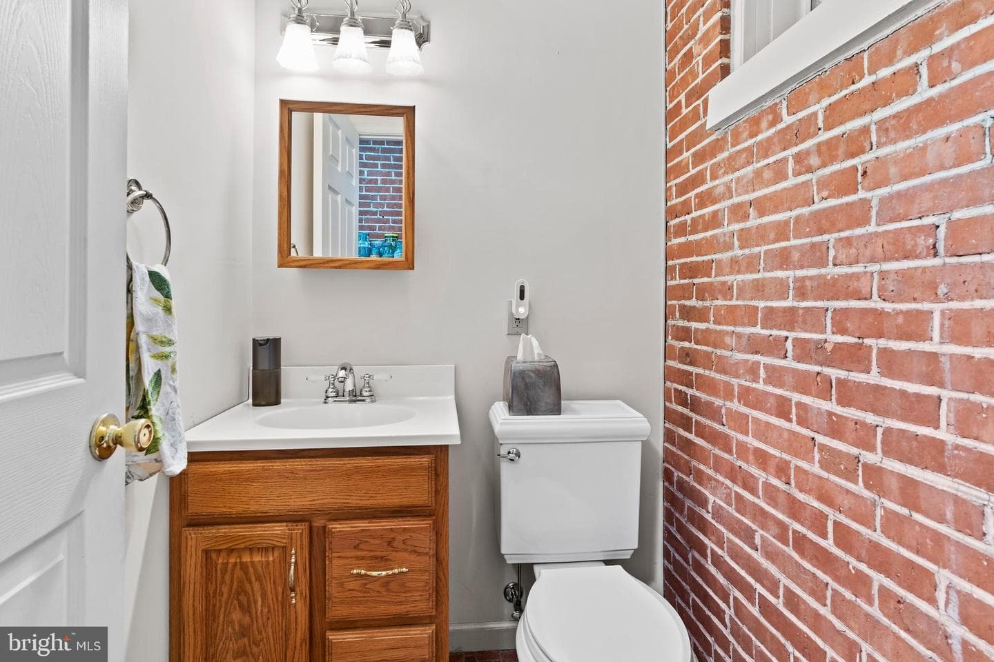 2702 Logan Street photo 29