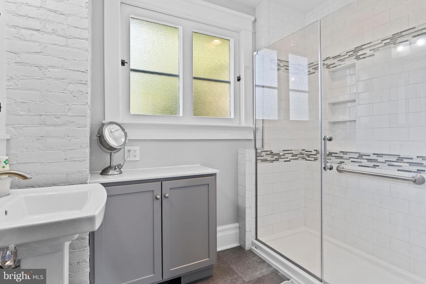 2702 Logan Street photo 38