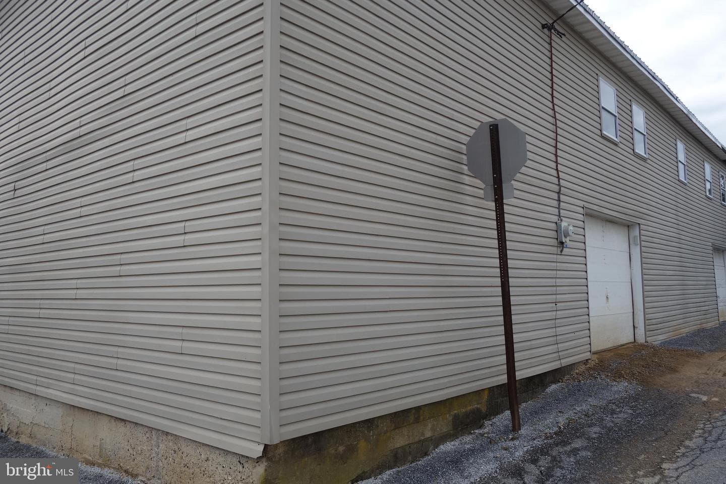 311 E Garfield Street photo 27