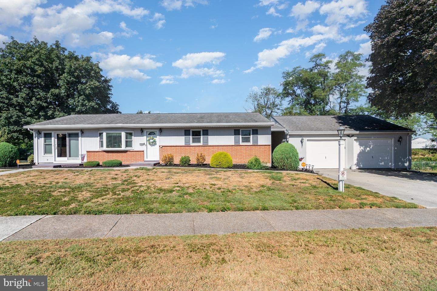 144 Hill Lane photo 31