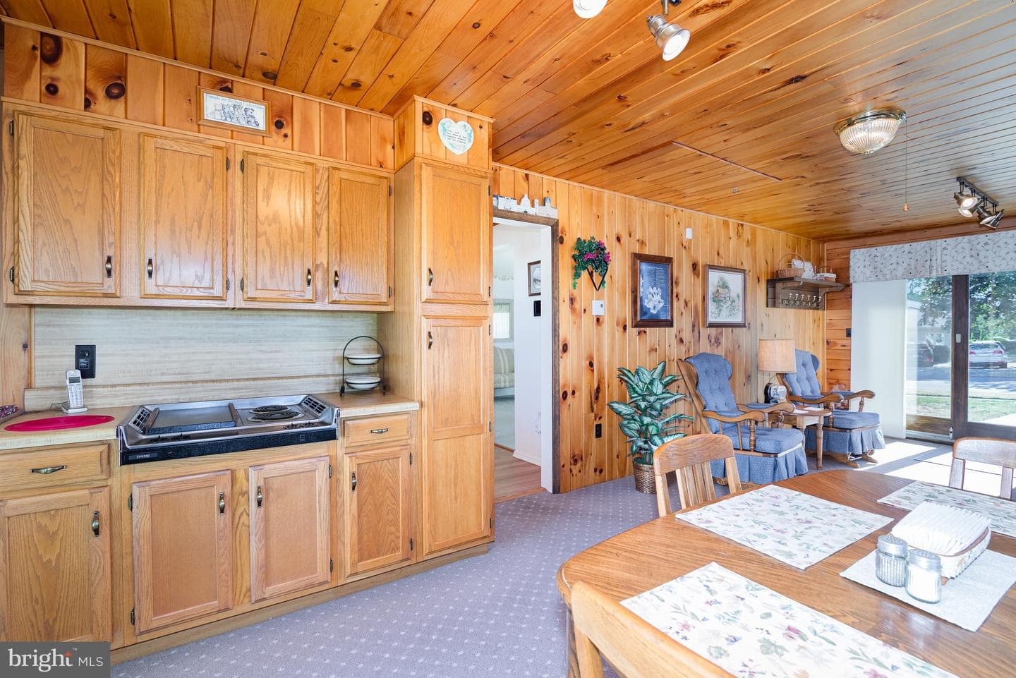144 Hill Lane photo 6