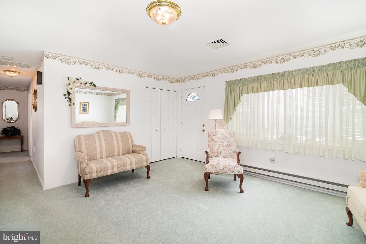 144 Hill Lane photo 8