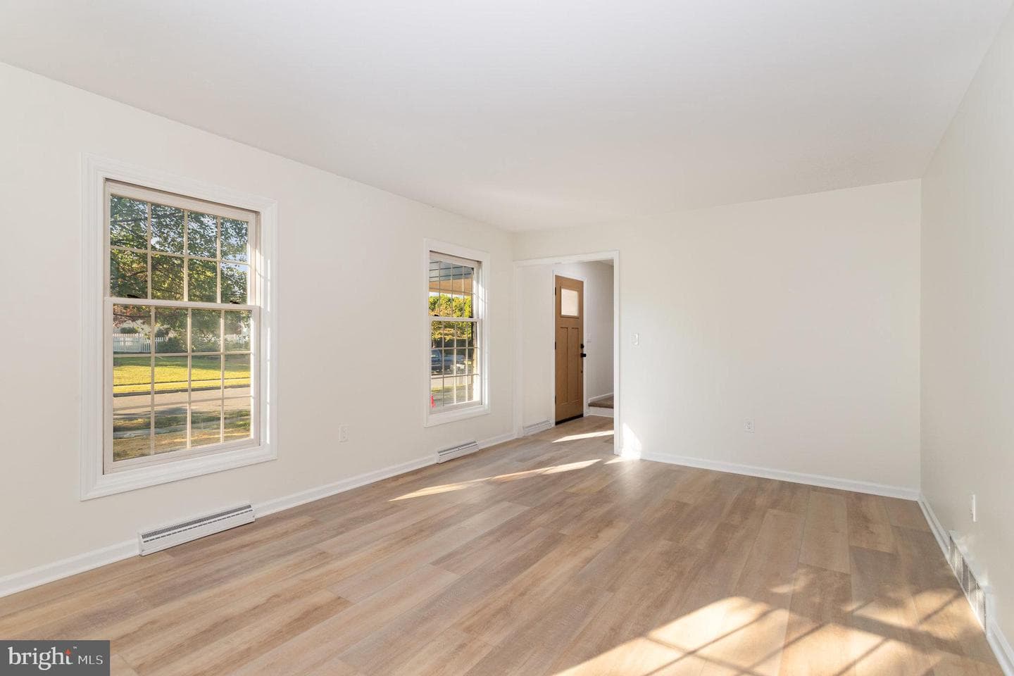 3604 Franklin Avenue photo 2