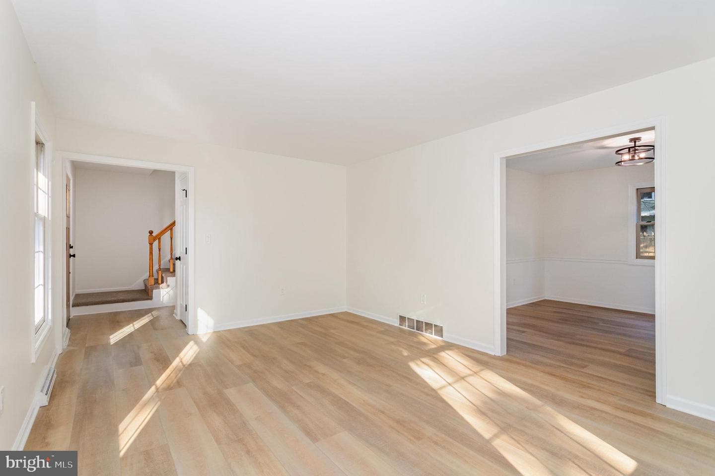 3604 Franklin Avenue photo 3