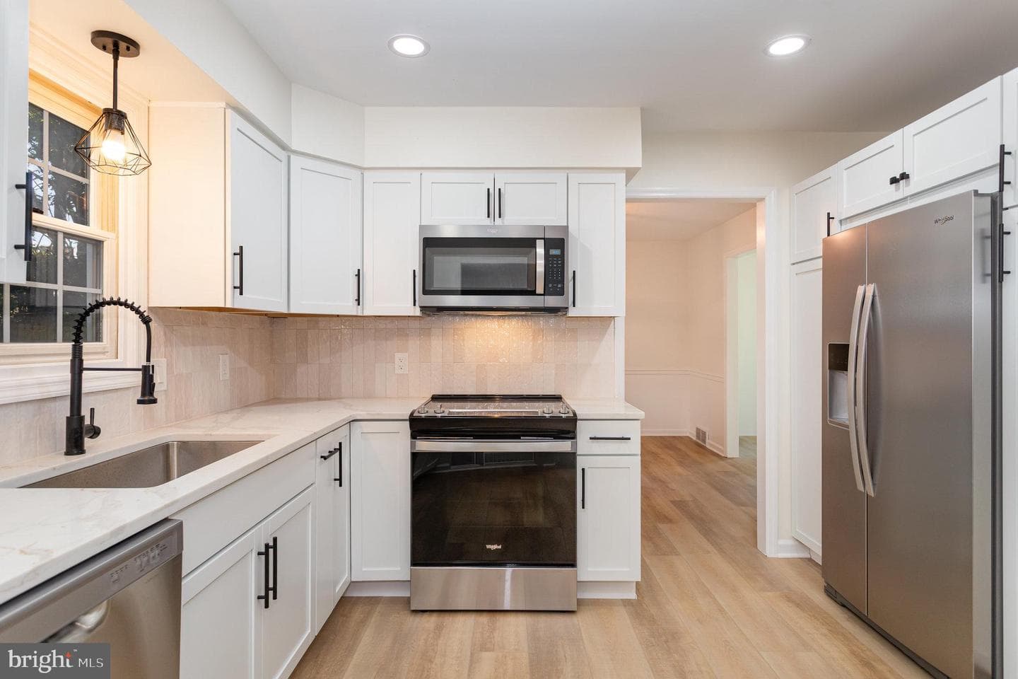 3604 Franklin Avenue photo 6