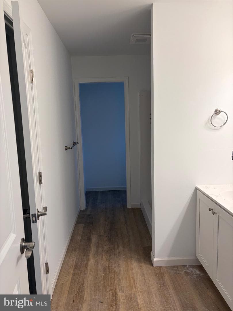 26 American Avenue photo 15