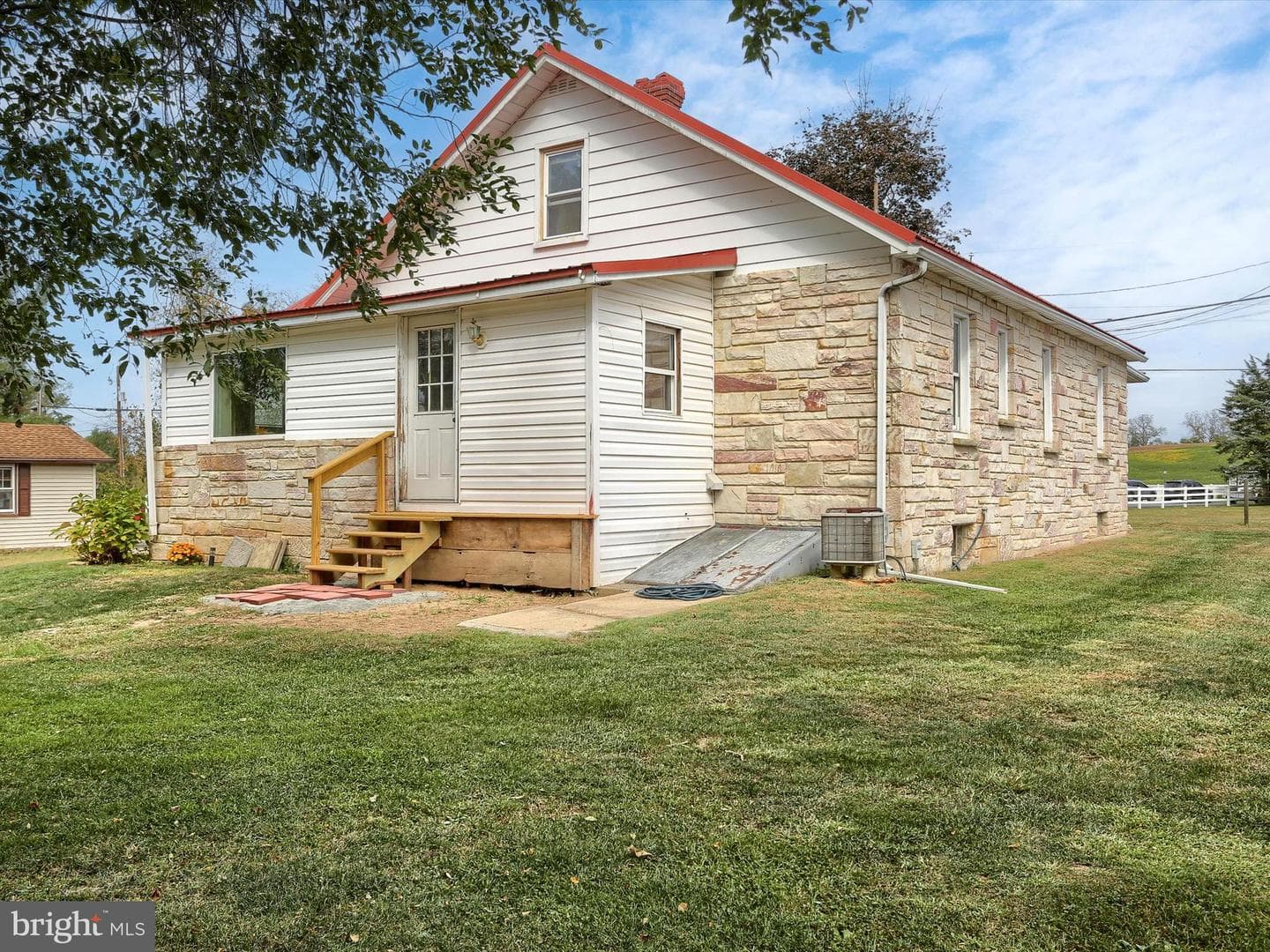 85 Airport Road photo 35