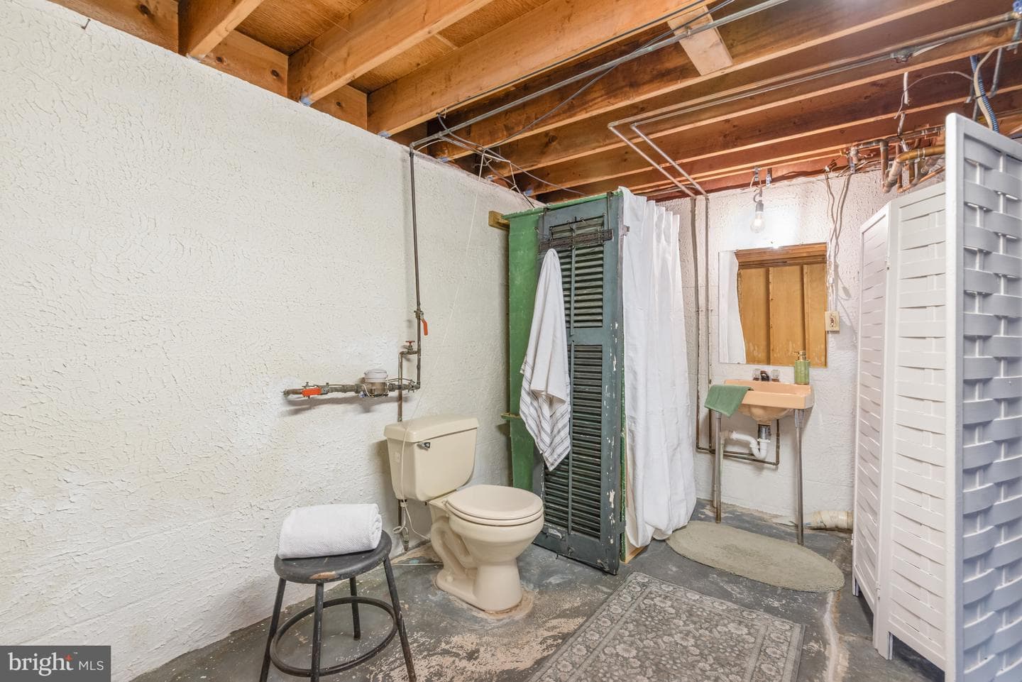 311 Mount Allen photo 24