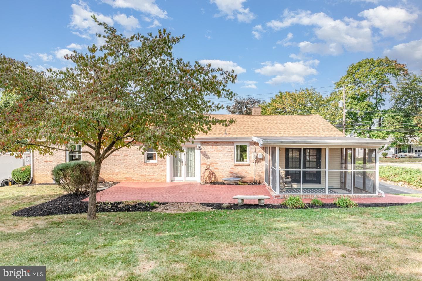 311 Mount Allen photo 27