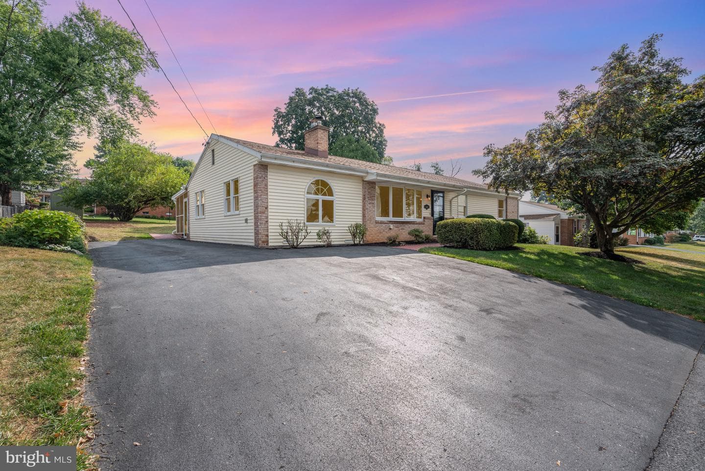 311 Mount Allen photo 29