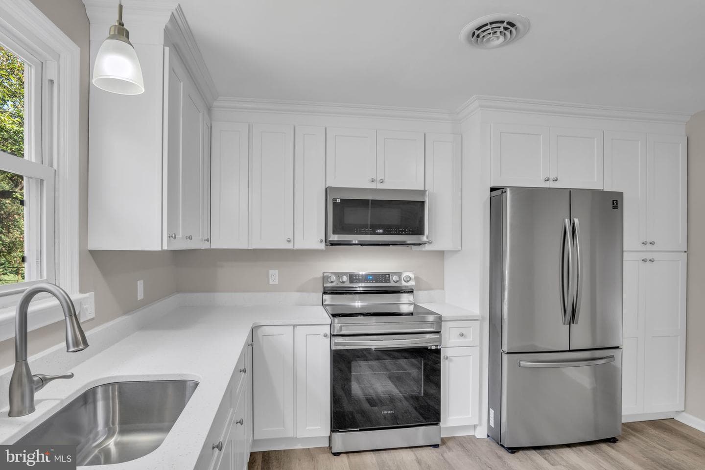 124 Holly Drive photo 16