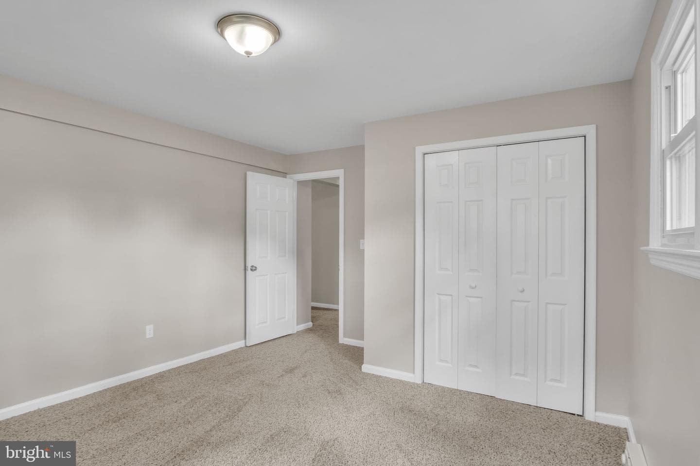 124 Holly Drive photo 32